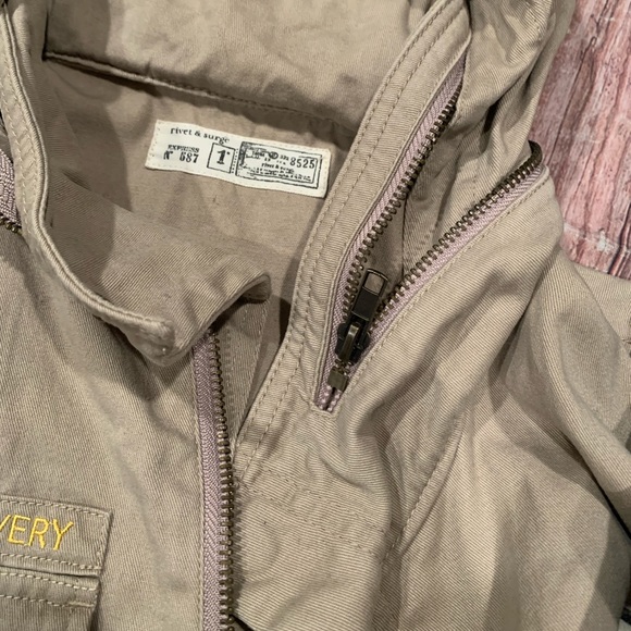 Rivet & Surge hood jacket size M
Faux leather sleeves 
Pit to pit 19” Length 26” - Picture 10 of 11